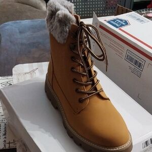 Women's Tan Lace-Up Boots with Faux Fur Trim
